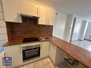  Appartement à louer 3 pièces 65 m²