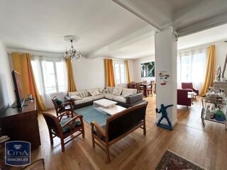  Appartement à louer 5 pièces 118 m²