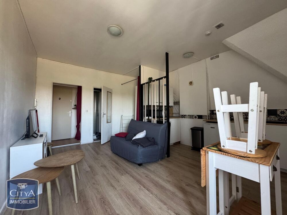 À LOUER : Appartement T1 situé à Rochefort. Ce charmant ....