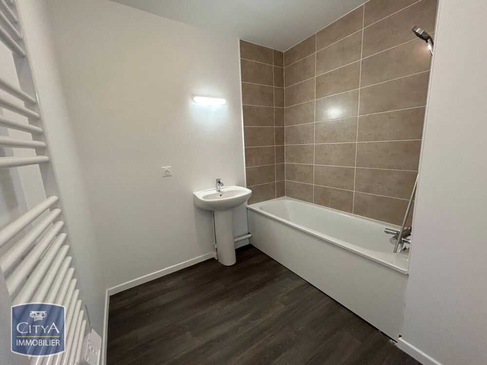 À LOUER : Appartement neuf T3 situé à Dourdan, dans un c....