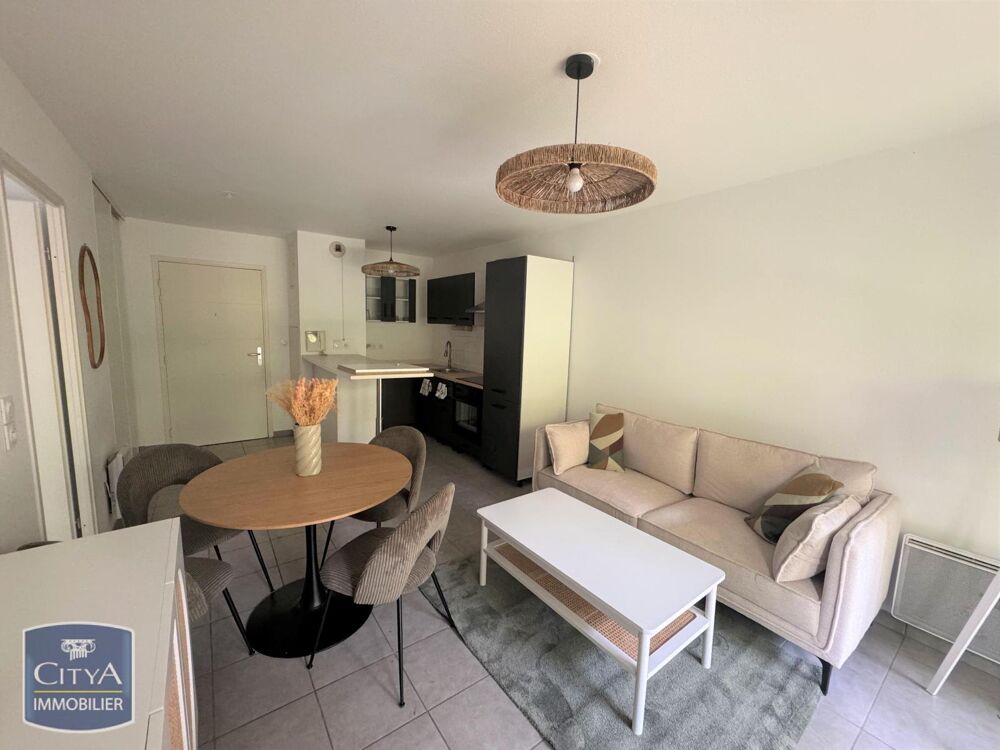 location Appartement - 2 pièce(s) - 40 m² Saint-Genis-Pouilly (01630)