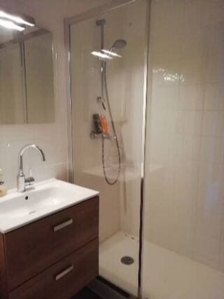  Appartement à louer 5 pièces 108 m²