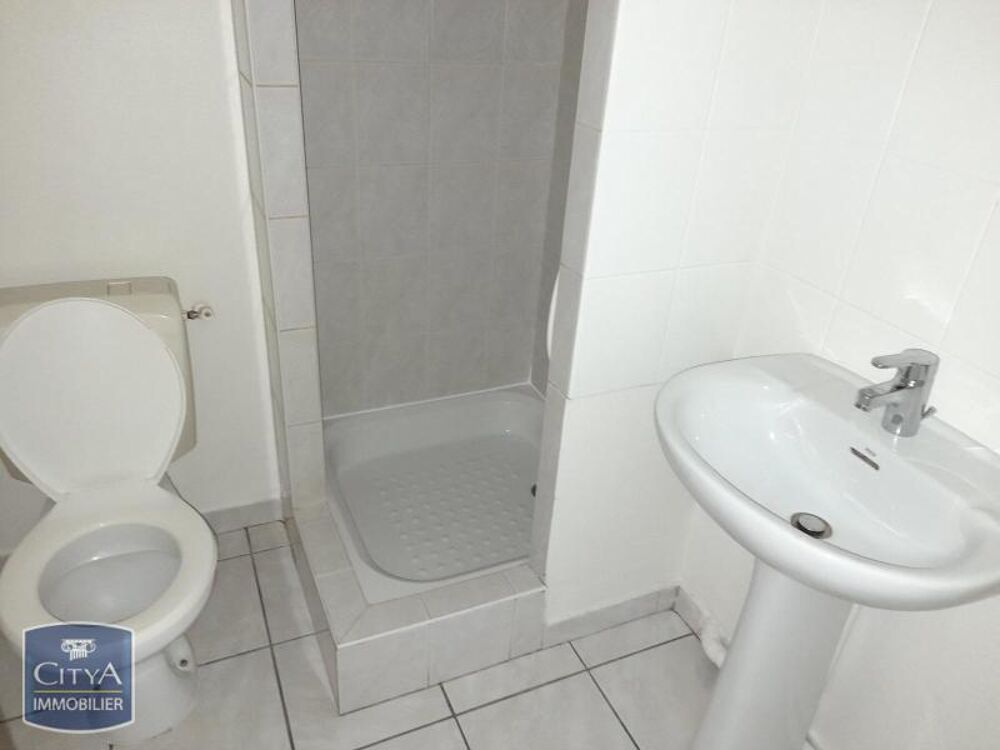 A LOUER T2 - JARDIN COMMUN - PROCHE GARE VILLEFRANCHE S/....
