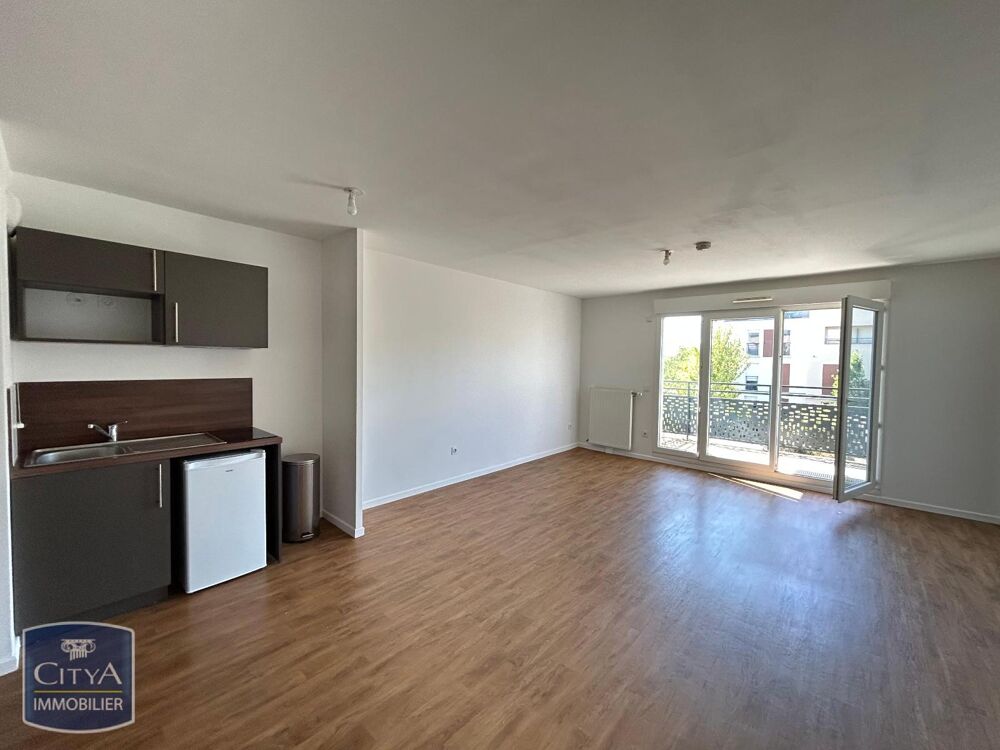 location Appartement - 2 pièce(s) - 47 m² Saint-Pierre-du-Perray (91280)