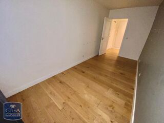  Appartement à louer 3 pièces 64 m²