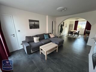  Appartement à louer 3 pièces 71 m²