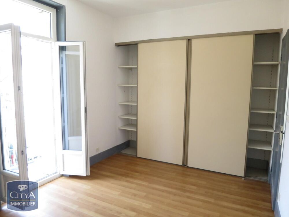 À LOUER : Appartement T1 situé à Grenoble, dans le quart....