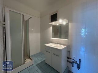  Appartement à louer 2 pièces 68 m²