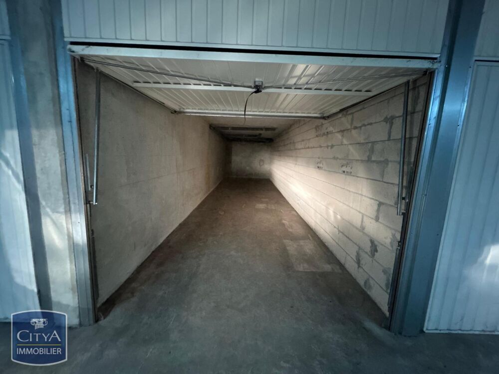 location Parking / Garage Toulon (83100)