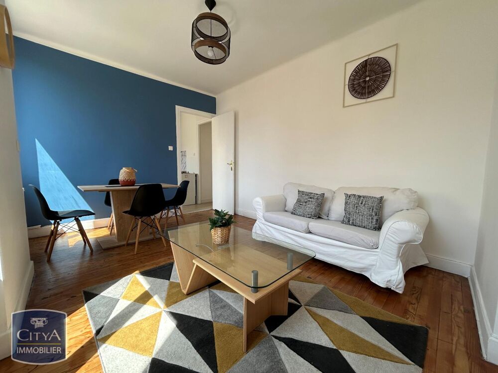 À LOUER : Appartement T2 à Saint-Étienne, situé dans un ....