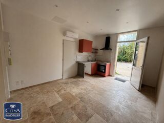  Appartement à louer 2 pièces 33 m²
