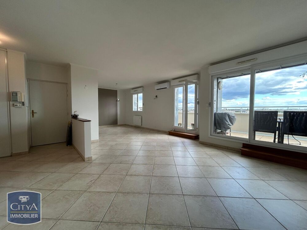 À LOUER : Découvrez ce charmant appartement récent de ty....