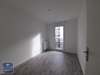  Appartement à louer 4 pièces 76 m²