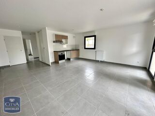  Appartement à louer 3 pièces 67 m²