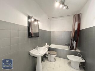  Appartement à louer 3 pièces 55 m²