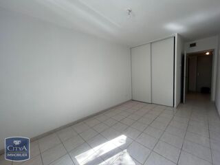  Appartement à louer 2 pièces 45 m²