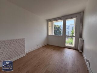  Appartement à louer 4 pièces 70 m²