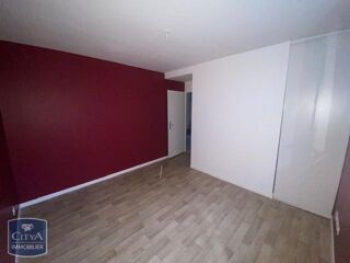  Appartement à louer 4 pièces 86 m²