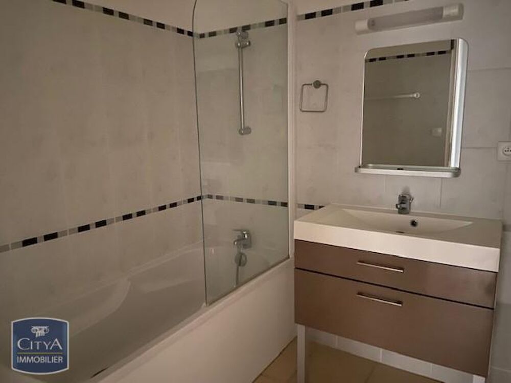 location Appartement - 5 pièce(s) - 107 m² Mont-Saint-Père (02400)