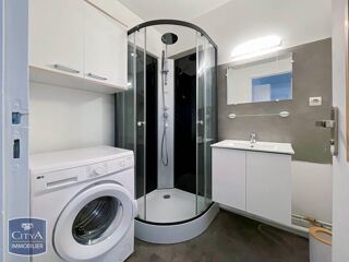  Appartement à louer 1 pièce 28 m²