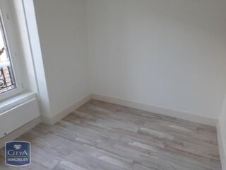  Appartement à louer 3 pièces 80 m²