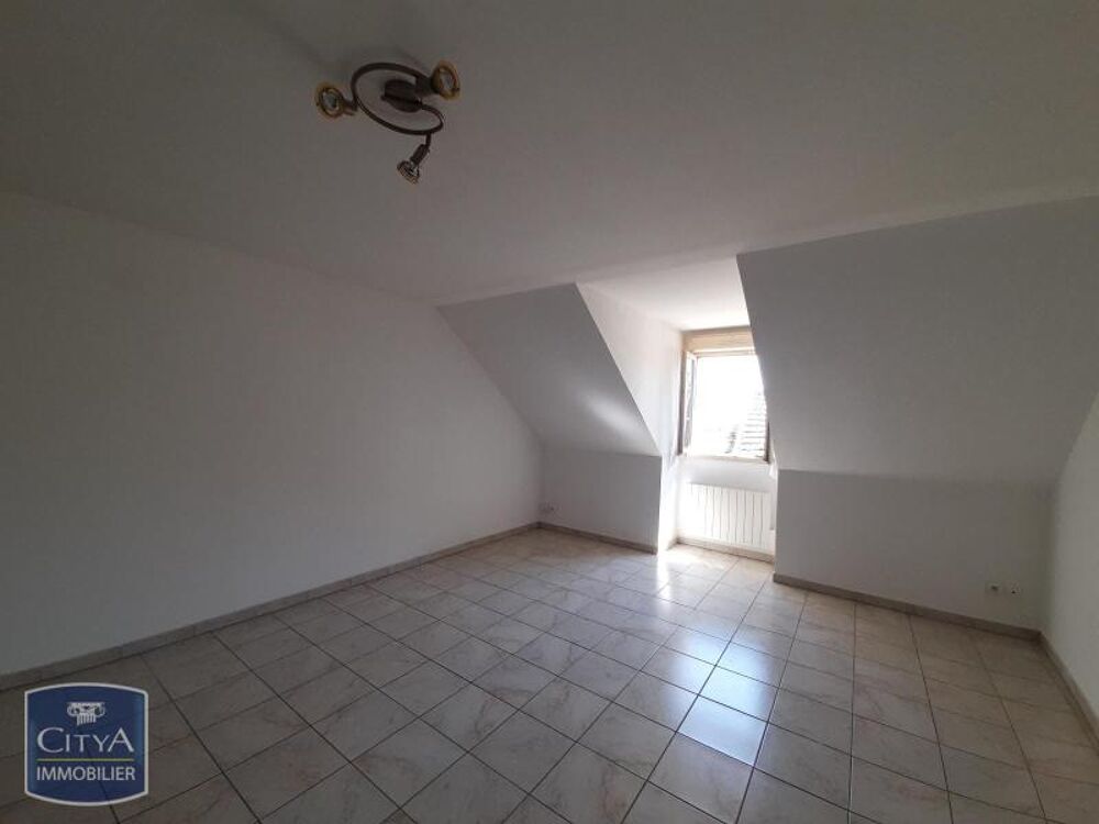EXCLUSIVITÉ - APPARTEMENT 3 PIÈCES DANS IMMEUBLE ANCIEN ....