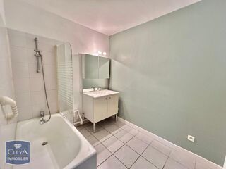  Appartement à louer 2 pièces 34 m²