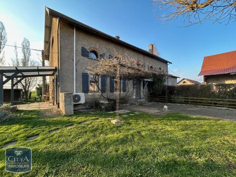   Location Maison Maison - 6 pièce(s) - 152 m²