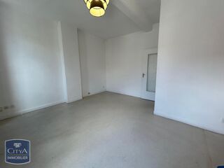  Appartement à louer 2 pièces 45 m²