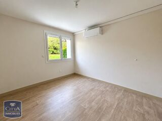  Appartement à louer 3 pièces 85 m²