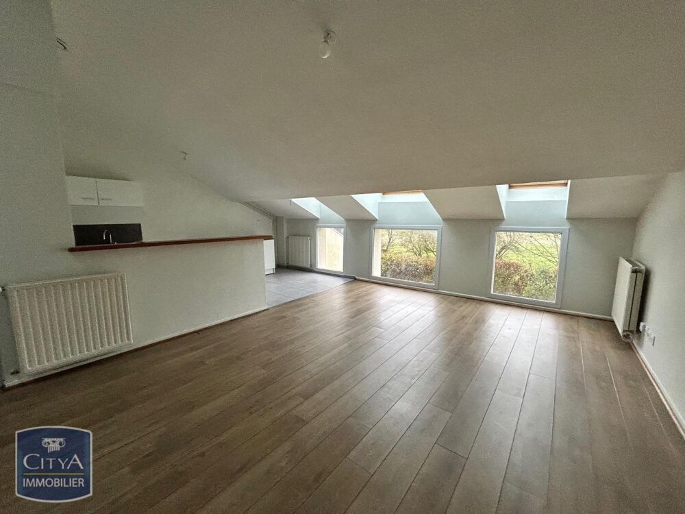 location Appartement - 4 pièce(s) - 98 m² Belval (08090)