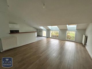 Appartement à louer 4 pièces 98 m²