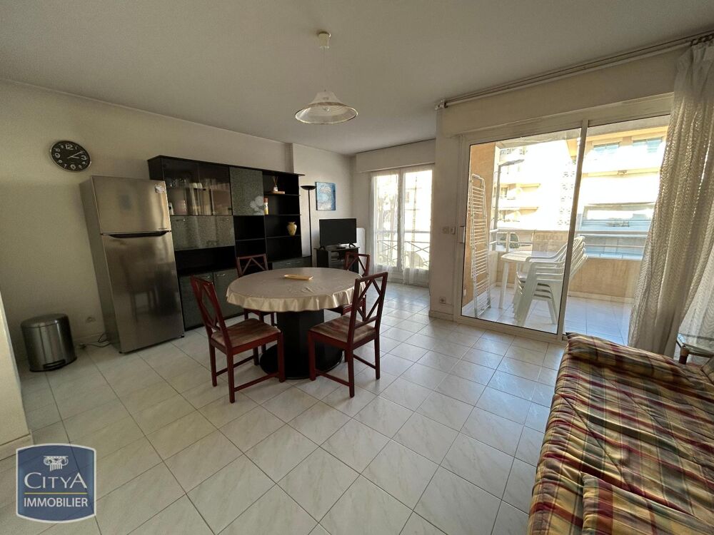 location Appartement - 2 pièce(s) - 41 m² Fréjus (83600)