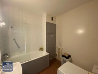 Appartement à louer 2 pièces 46 m²
