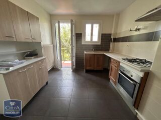  Appartement à louer 4 pièces 110 m²