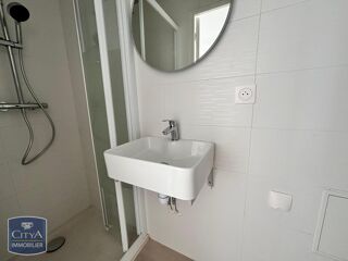  Appartement à louer 3 pièces 49 m²