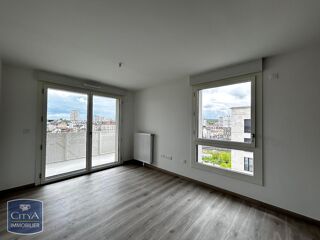  Appartement à louer 3 pièces 53 m²