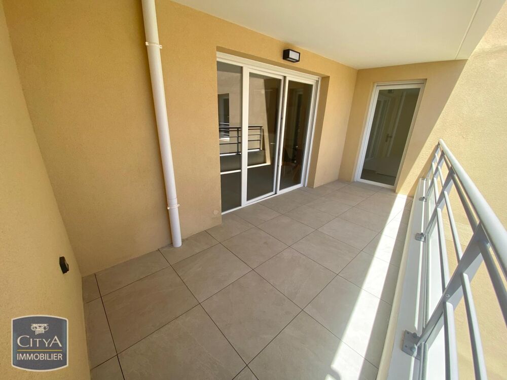 location Appartement - 2 pièce(s) - 47 m² Solliès-Pont (83210)