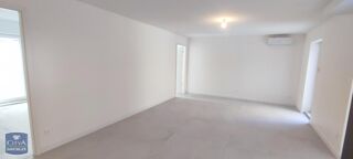  Appartement à louer 3 pièces 65 m²