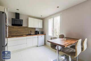  Appartement à louer 4 pièces 73 m²