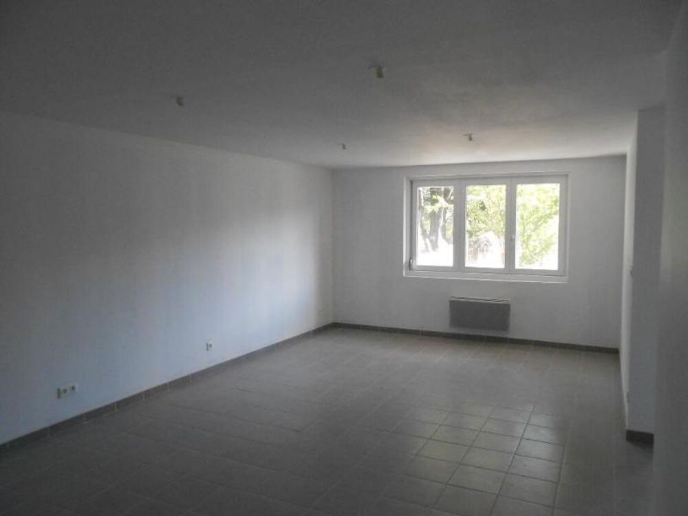 12 Rue Gambetta. F4 de 83m² - Cuisine semi-ouverte, gran....