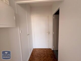  Appartement à louer 1 pièce 28 m²