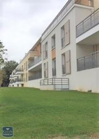  Parking / Garage � louer 