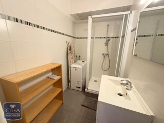  Appartement à louer 2 pièces 40 m²