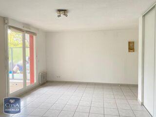  Appartement à louer 2 pièces 52 m²