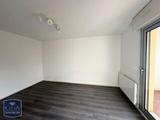  Appartement à louer 2 pièces 44 m²
