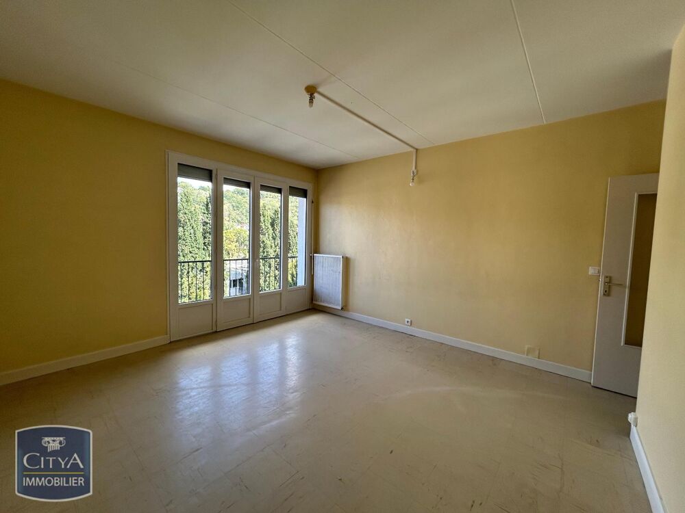 À LOUER : Appartement T4 situé à Tulle. Ce bien spacieux....
