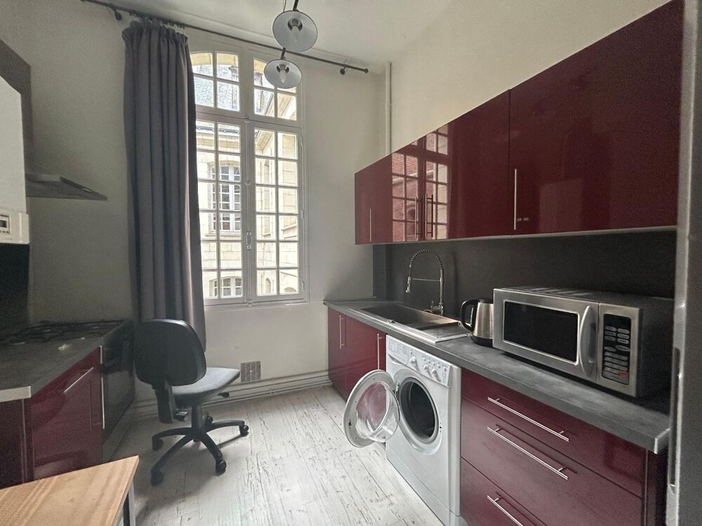 Vieux Tours - À LOUER : Charmant appartement T1 situé au....