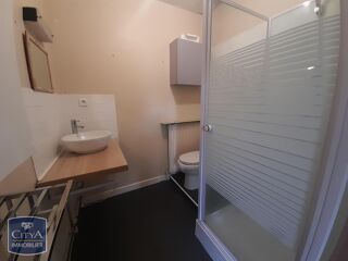  Appartement à louer 5 pièces 132 m²