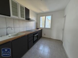  Appartement à louer 3 pièces 61 m²